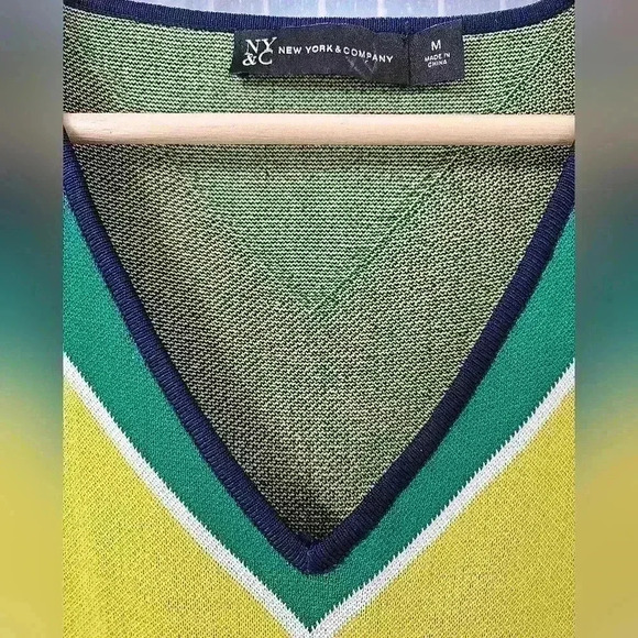 New York & Co Striped Green and Blue Chevron Dress Size Medium - Picture 6 of 6